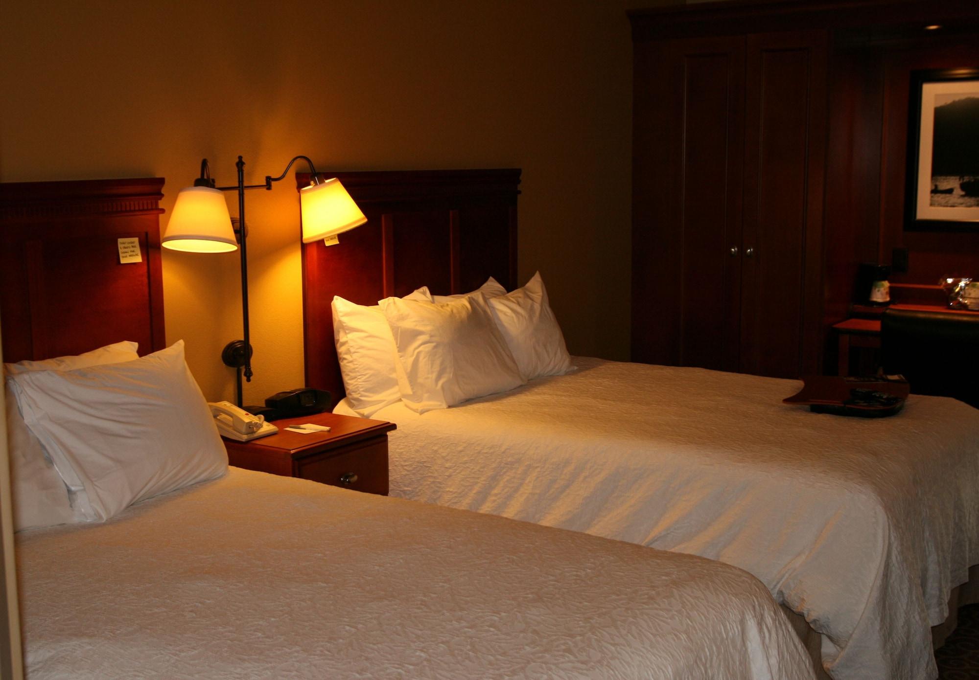 Spx Hotel Green Bay Bagian luar foto