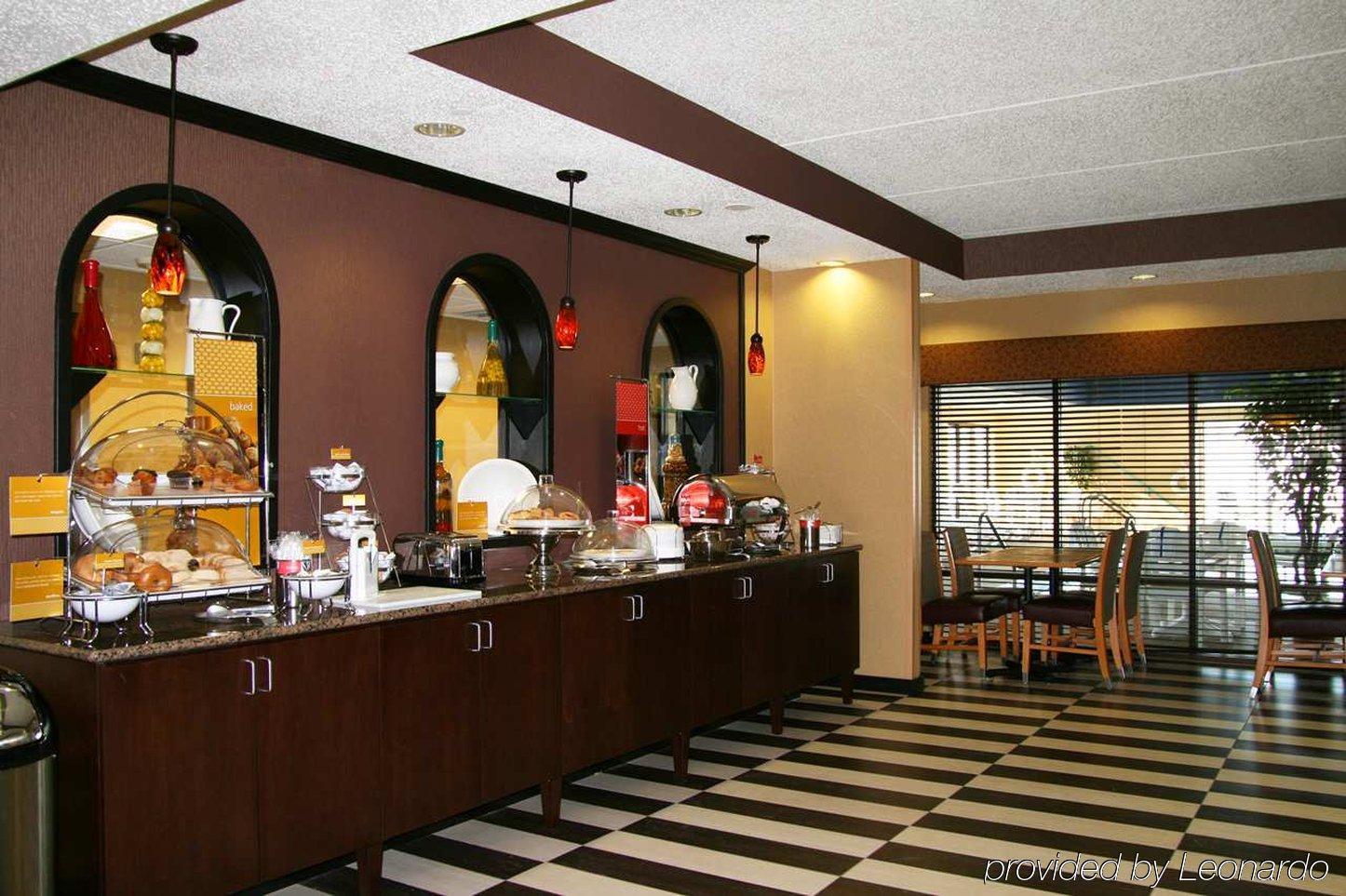 Spx Hotel Green Bay Restoran foto