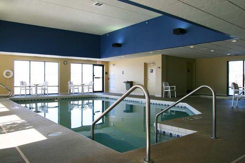 Spx Hotel Green Bay Bagian luar foto