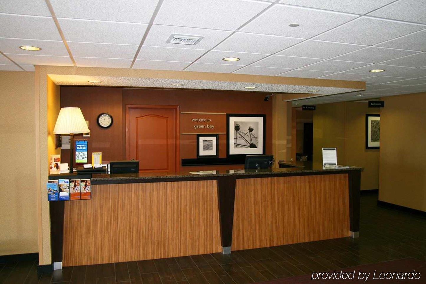 Spx Hotel Green Bay Bagian luar foto